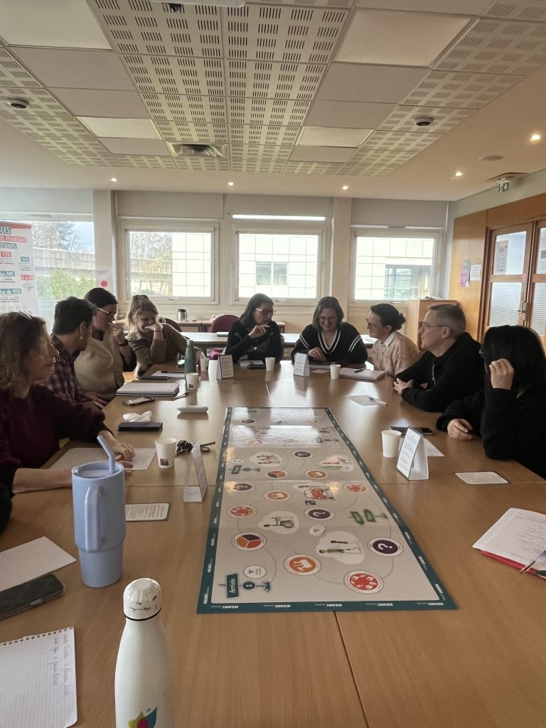 sensibilisation atelier jeu de plateau handicap